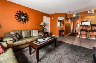 Photo #6: 2297221 Listing 