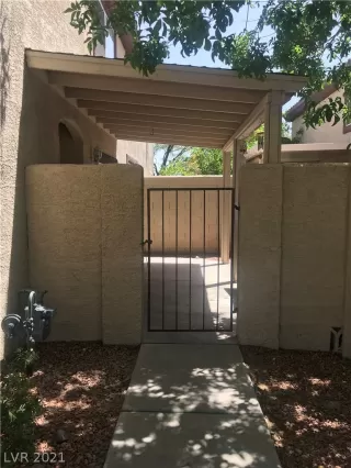 Photo #2: 2297275 Listing 