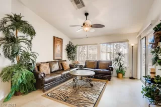 Photo #3: 2297283 Listing 