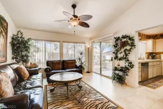 Photo #4: 2297283 Listing 