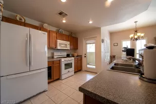 Photo #2: 2297288 Listing 