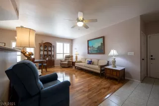 Photo #4: 2297288 Listing 