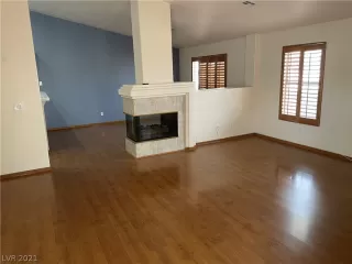 Photo #2: 2297331 Listing 