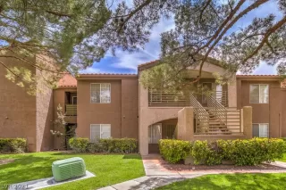 Photo #1: 2297333 Listing