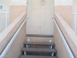 Photo #4: 2297334 Listing 