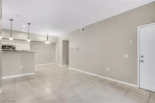 Photo #4: 2297342 Listing 