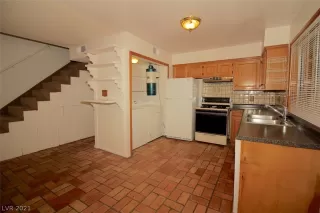 Photo #2: 2297406 Listing 