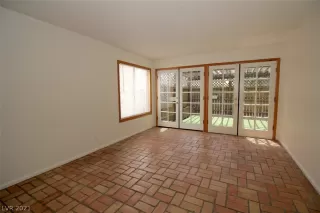 Photo #4: 2297406 Listing 