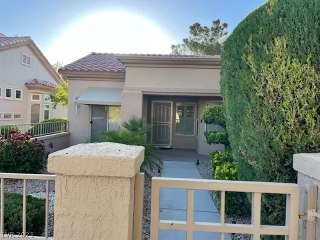 MLS: 2297430 Condo For Sale