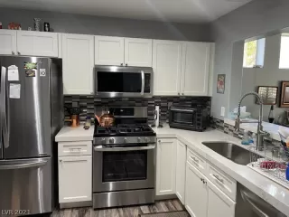 Photo #1: 2297430 Listing 