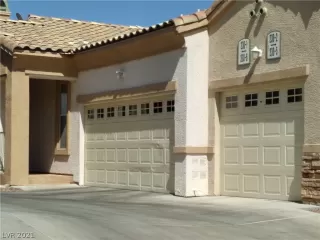 Photo #1: 2297431 Listing