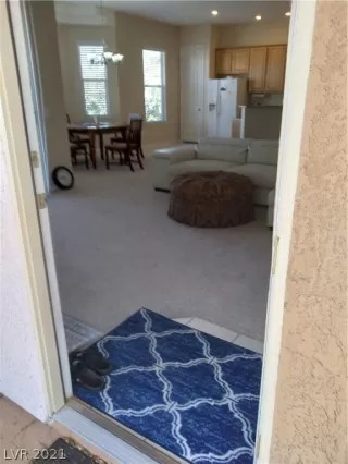 Photo #3: 2297431 Listing