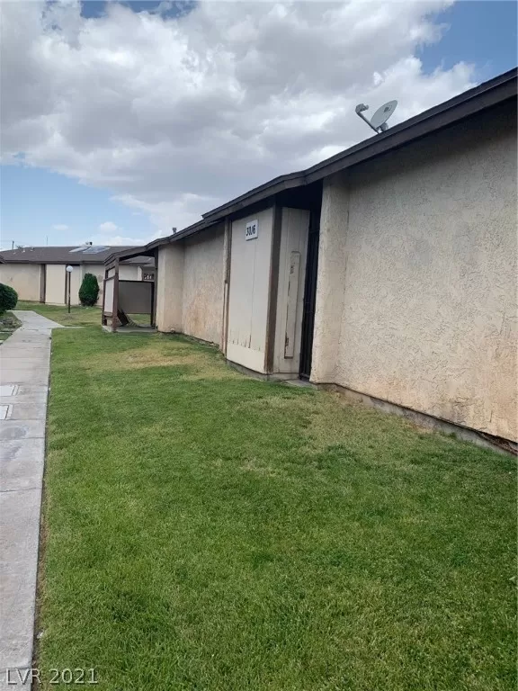 MLS: 2297438 Condo For Sale