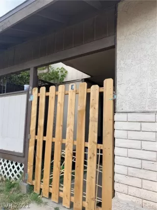 Photo #2: 2297438 Listing 