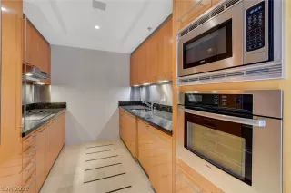 Photo #3: 2297451 Listing