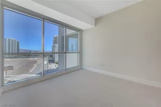 Photo #5: 2297451 Listing