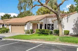 Photo #1: 2297465 Listing