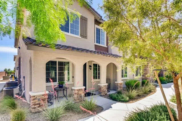 MLS: 2297535 Condo For Sale