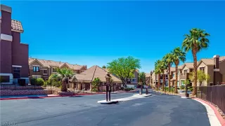 Photo #6: 2297549 Listing