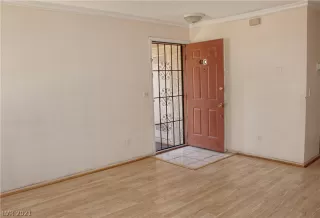 Photo #1: 2297574 Listing 