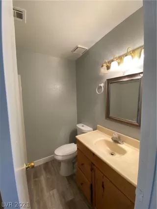 Photo #2: 2297610 Listing