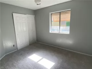 Photo #3: 2297610 Listing