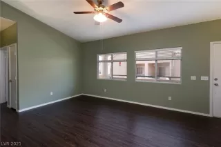 Photo #4: 2297614 Listing