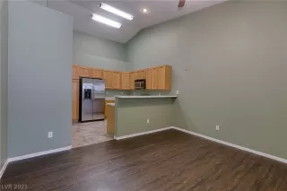 Photo #5: 2297614 Listing