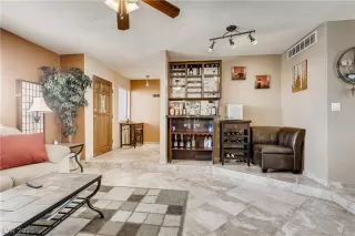 Photo #2: 2297626 Listing 