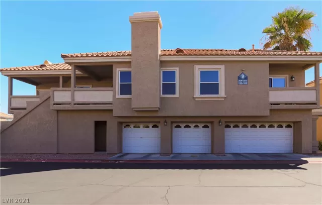 MLS: 2297641 Condo For Sale