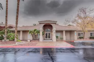 Photo #2: 2297641 Listing 