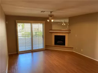 Photo #2: 2297663 Listing 