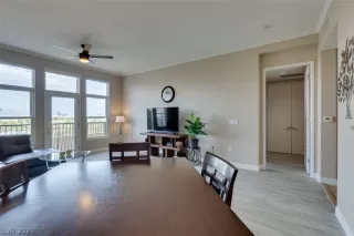 Photo #3: 2297673 Listing 