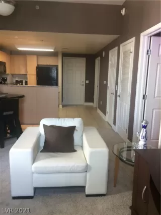 Photo #6: 2297699 Listing 