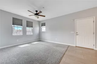 Photo #6: 2297716 Listing