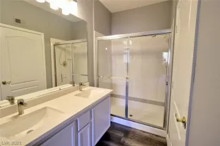 Photo #5: 2297752 Listing 