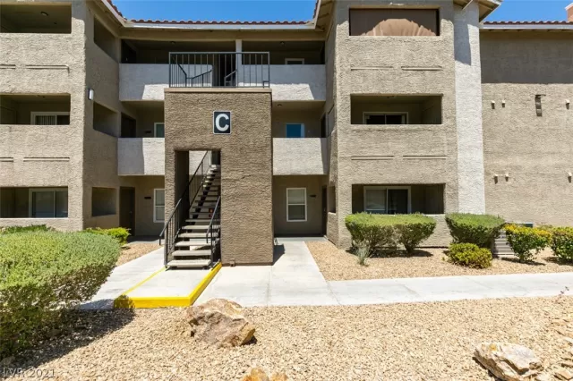 MLS: 2297766 Condo For Sale