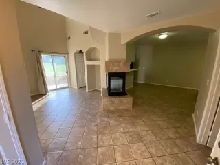 Photo #5: 2297769 Listing 