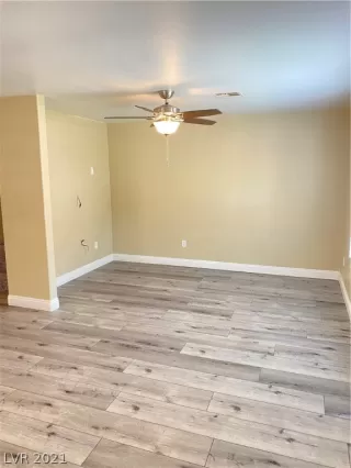 Photo #5: 2297789 Listing