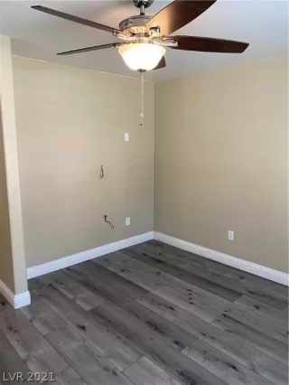 Photo #6: 2297789 Listing