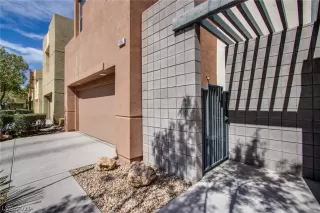 Photo #3: 2297802 Listing 