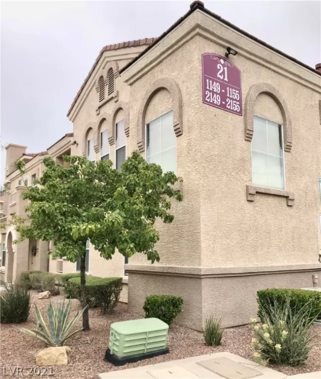 MLS: 2297832 Condo For Sale