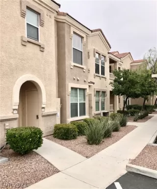 Photo #1: 2297832 Listing