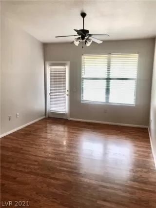 Photo #4: 2297832 Listing