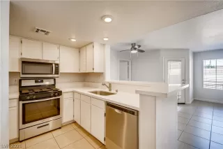 Photo #1: 2297834 Listing 