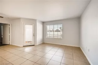 Photo #3: 2297834 Listing 