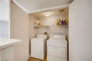 Photo #4: 2297834 Listing 
