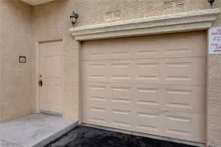 Photo #3: 2297841 Listing