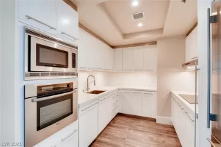 Photo #2: 2297855 Listing