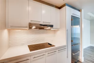 Photo #3: 2297855 Listing